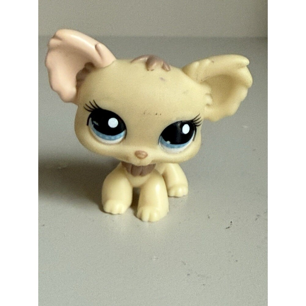 Authentic Littlest Pet Shop #1171 Cream chihuahua dog